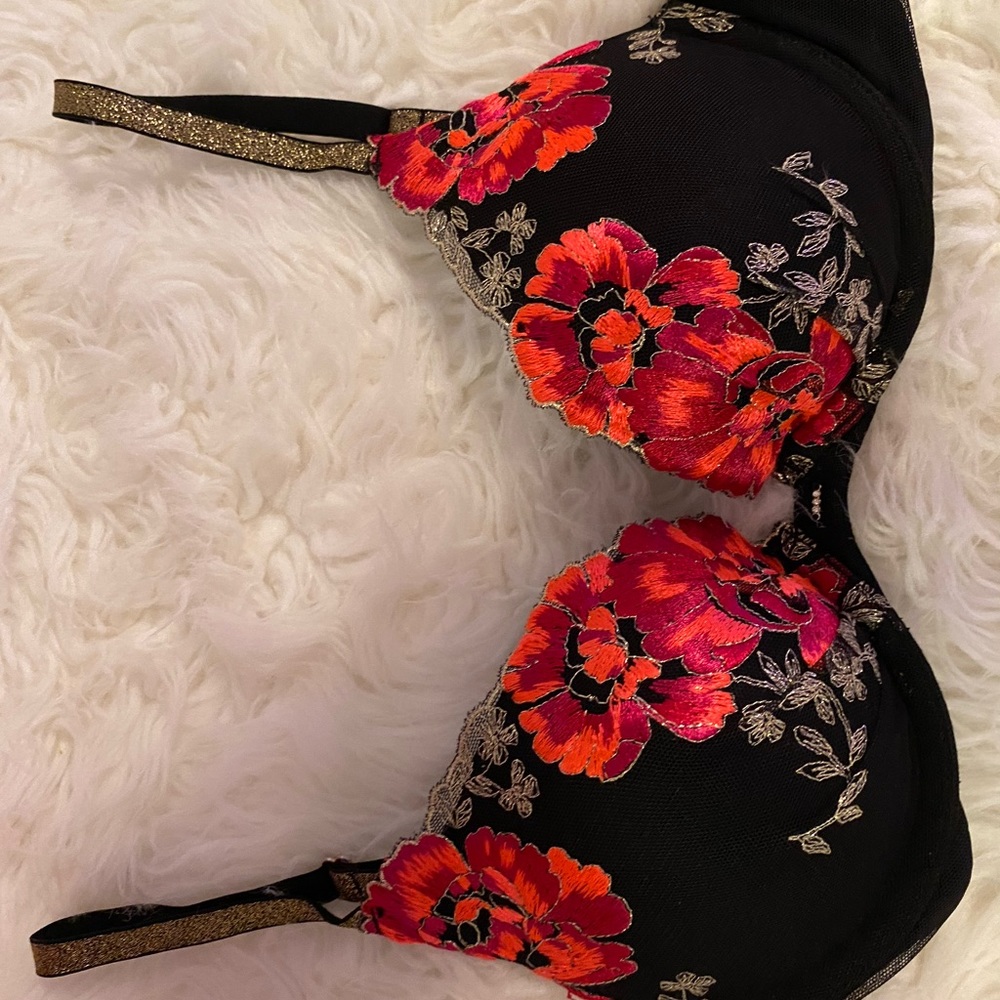 Victoria’s Secret Bra